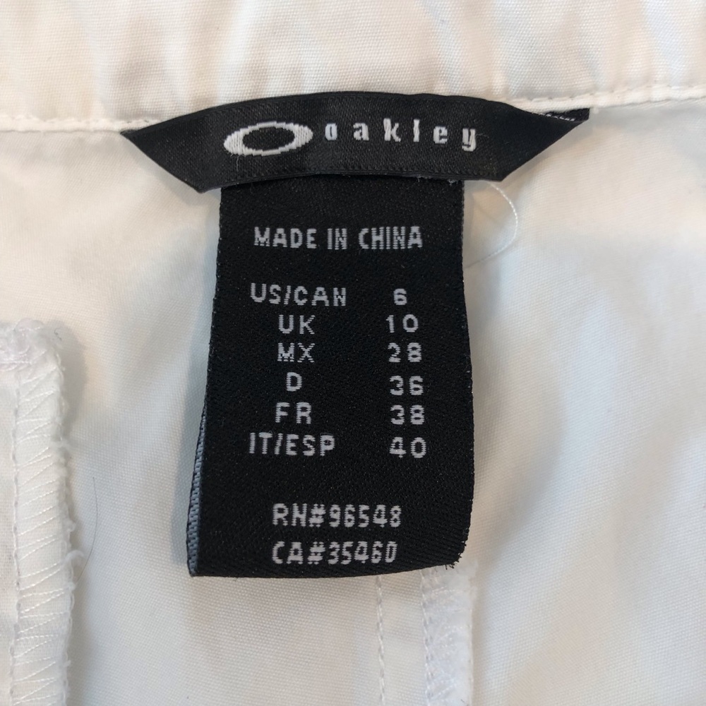 Oakley White Cuffed Shorts - Picture 9 of 16